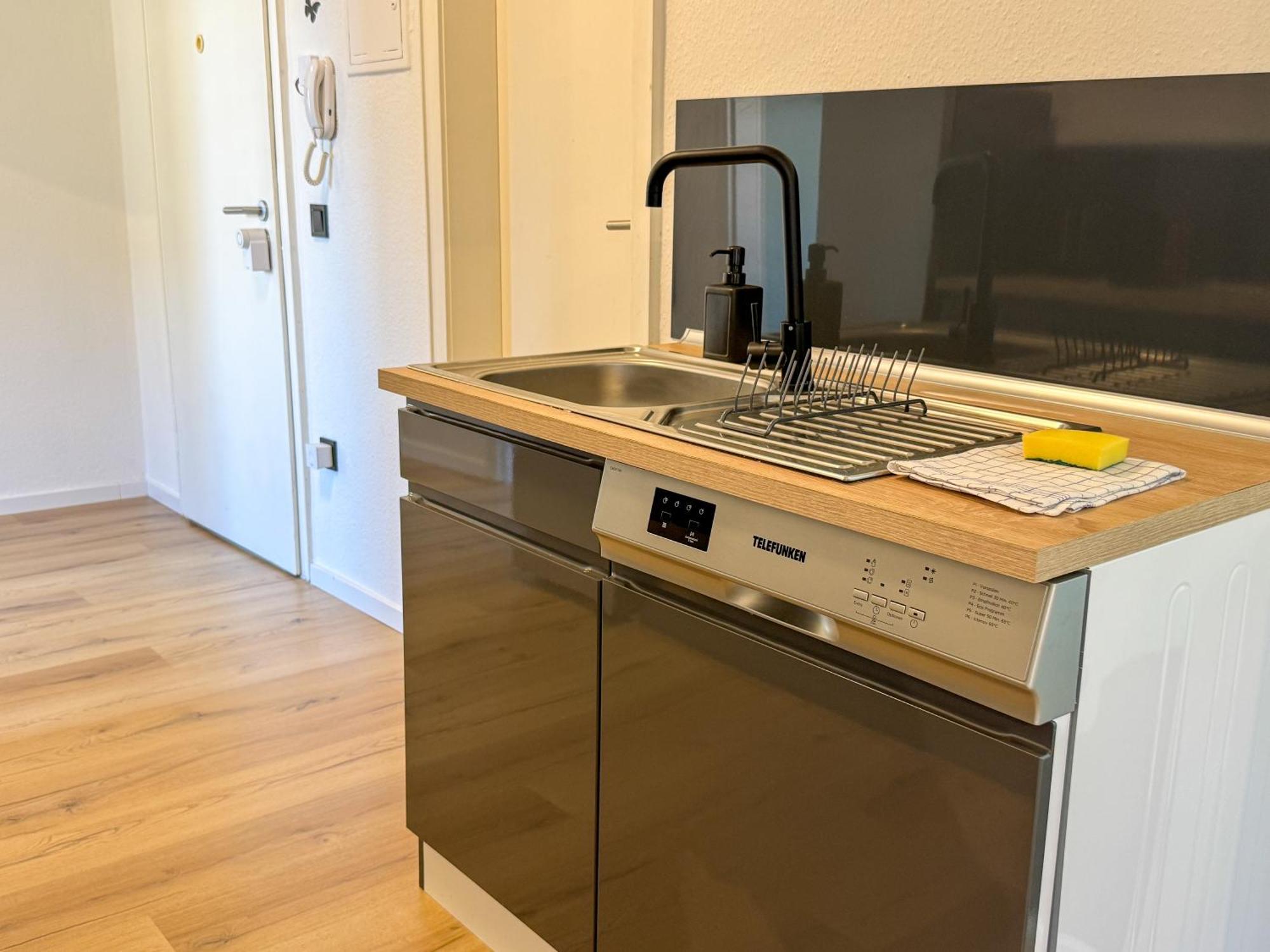 Apartment Duesseltal Messe 100Qm Düsseldorf Zewnętrze zdjęcie